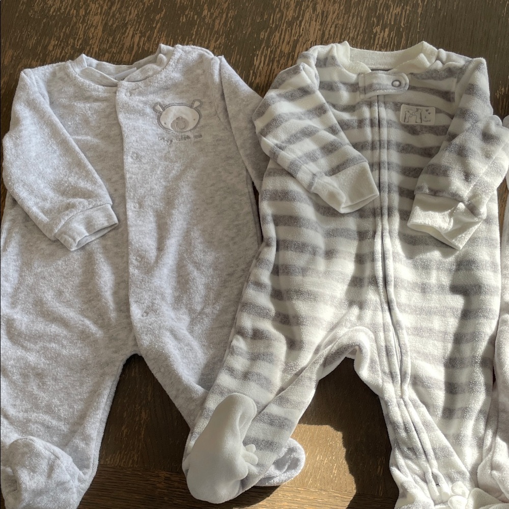 Carter’s Fleece Sleepers Set (0–3M, 2-Pack)